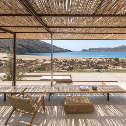 Τρεις εξοχικές κατοικίες στη Σέριφο ενσαρκώνουν την ιδανική καλοκαιρινή διαβίωση