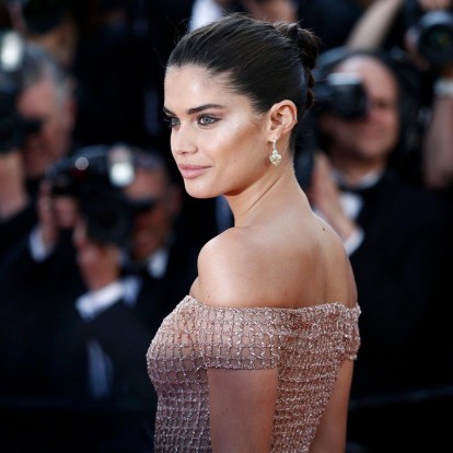 7 τάσεις μακιγιάζ που πρέπει οπωσδήποτε να γνωρίζετε για το φετινό καλοκαίρι