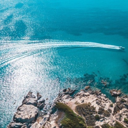 Διακοπές αλλιώς: 5 ελληνικά νησιά μακριά από την πολυκοσμία