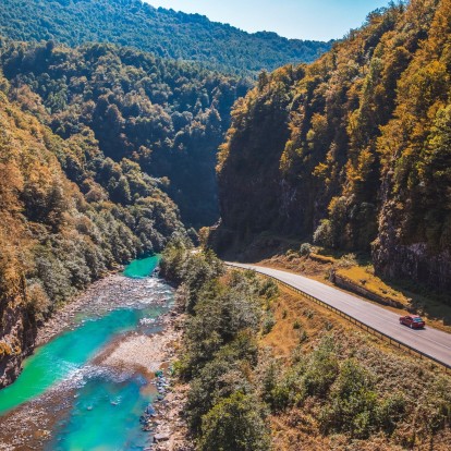 Αγίου Πνεύματος: Οι 5 προορισμοί που ξεχωρίσαμε για μια one-of-a-kind απόδραση