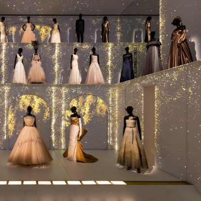 Galerie Dior: Η έκθεση στο Παρίσι που αποκαλύπτει άλλες πτυχές της γοητείας του Dior