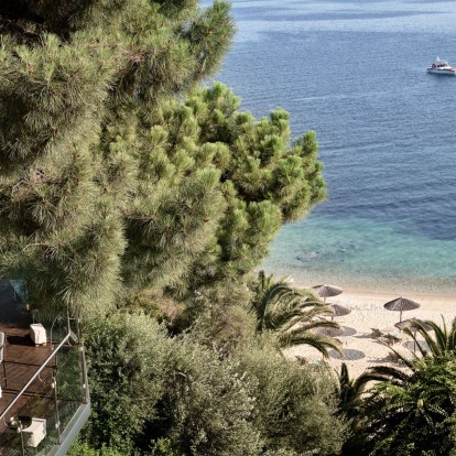 Ο παραδεισένιος προορισμός στη Χαλκιδική που γιορτάζει προσφέροντας κορυφαία ελληνική φιλοξενία 