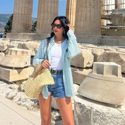 Dua Lipa: Οι διακοπές στην Ελλάδα και το μαγικό νησί που κέρδισε μία θέση στην καρδιά της 