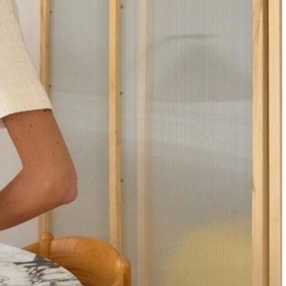 Summer minis: Οι day-to-night επιλογές που θα σας συνοδέψουν παντού