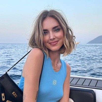 Λατρεύετε το μπάνιο στη θάλασσα; Έτσι θα προστατεύσετε τα μαλλιά σας ενώ το απολαμβάνετε 