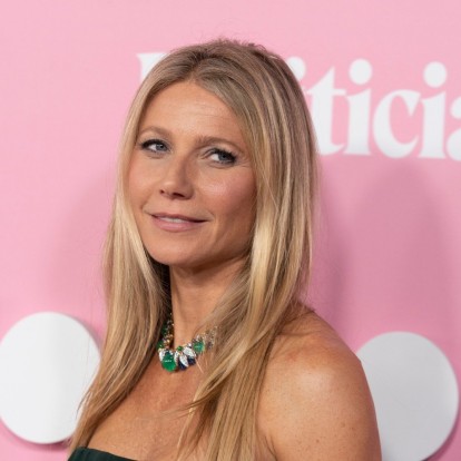 Gwyneth Paltrow: Όσα μοιράζεται μαζί μας για το shower routine της 