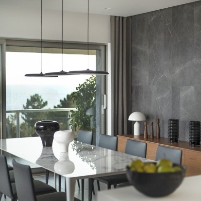 Ένα ονειρεμένο διαμέρισμα στη Νέα Κρήνη Θεσσαλονίκης ατενίζει από ψηλά τον Θερμαϊκό