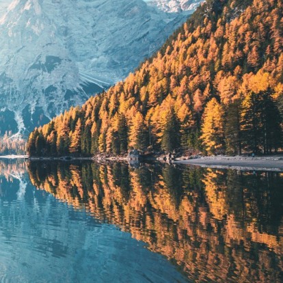 Οι δύο ιταλικές λίμνες που ξεχωρίσαμε για ονειρικές αποδράσεις