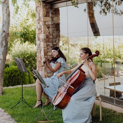 The Talks: Mε τις μουσικούς Duo Di Donne