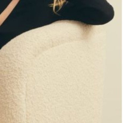 Dress & boots: Οι φθινοπωρινοί συνδυασμοί που λειτουργούν πάντα