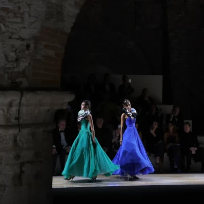 Armani in Venice: Ο οίκος διοργάνωσε ένα μοναδικό, 'One Night Only' θέαμα μόδας