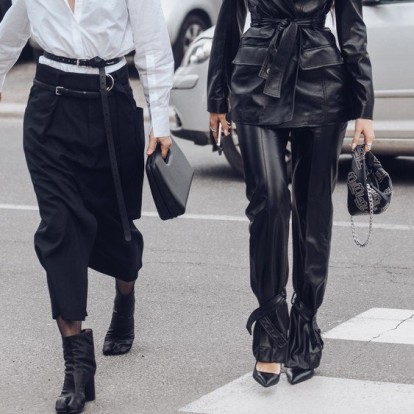 Eternally chic: Οι μαύρες τσάντες που δε θα αποχωρίζεστε αυτή τη σεζόν