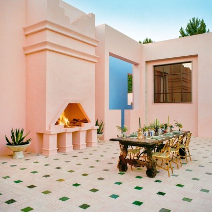 Το παραμυθένιο ροζ εξοχικό του Christian Louboutin στις Μελίδες της Πορτογαλίας