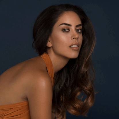 Espresso Makeup Trend: Η Κλαίρη Δημοπούλου δημιουργεί το απόλυτο φθινοπωρινό μακιγιάζ