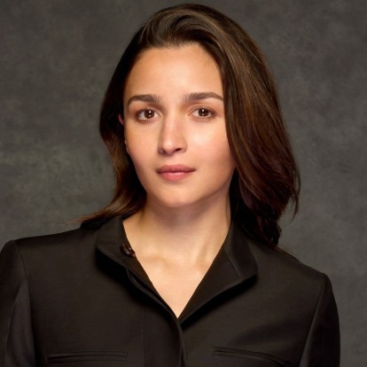 Η ηθοποιός Alia Bhatt αποκαλύπτει το 10λεπτο μακιγιάζ της χωρίς foundation 