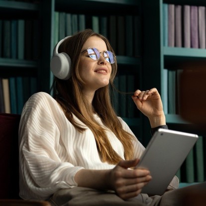 Η συνδρομητική πλατφόρμα audiobooks στα ελληνικά που αλλάζει τον τρόπο διαβάσματος