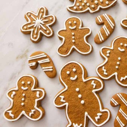 Gingerbread cookies με μέλι: Ο Άκης Πετρετζίκης παρουσιάζει την πιο εύκολη και νόστιμη συνταγή