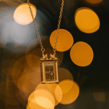 Τα γούρια ελλήνων designers που θα μας συντροφέψουν στο 2024