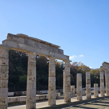 Αιγές: Τα αποκαλυπτήρια του «Παρθενώνα της Μακεδονίας» και η άφιξη του Κυριάκου Μητσοτάκη