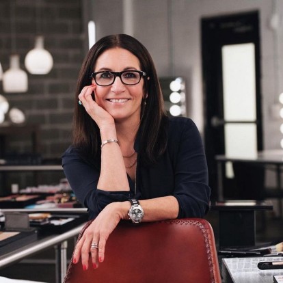 Bobbi Brown: Πώς μία φιλόδοξη γυναίκα άνοιξε μία νέα σελίδα κι έφτιαξε τη δική της viral clean σειρά; 