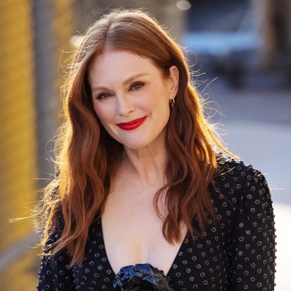 H Julianne Moore παραδίδει μαθήματα ζωής και αποκαλύπτει πτυχές του εαυτού της