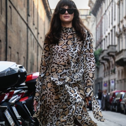 Leopard season: Πώς να ενσωματώσετε το λεοπάρ στα look σας με chic τρόπο