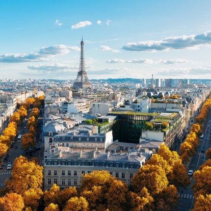 Travel Trends '24: Τι αλλάζει τη νέα χρονιά στον τρόπο που ταξιδεύουμε;