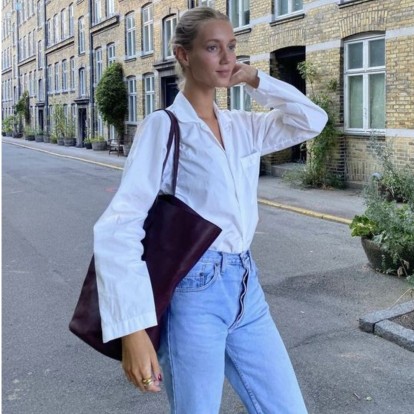 From desk to dinner: Τα λευκά πουκάμισα που δε θα αποχωρίζεστε την ερχόμενη σεζόν