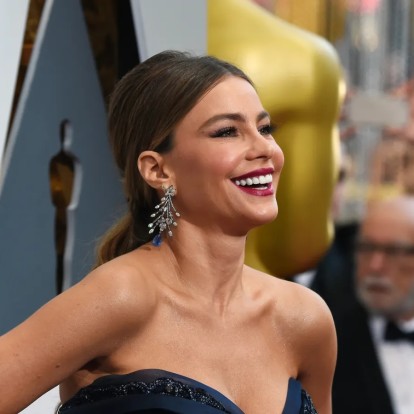 London Tour: Η Sofia Vergara περιηγείται στο Λονδίνο