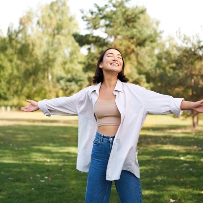 Breathwork for anxiety: Πώς να καταπολεμήσετε το άγχος με την αναπνοή σας 