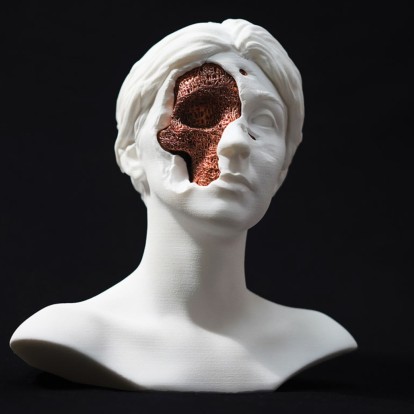 A curious new world: Πώς το AI έχει εισβάλλει στον κόσμο της Τέχνης, του design και της μόδας 