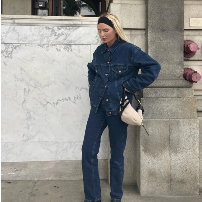 5+1 fashionable τρόποι για να φορέσετε το denim jacket σας φέτος