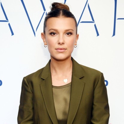 H Millie Bobby Brown παρακολουθεί ξανά μερικές από τις πιο γνωστές παραγωγές όπου συμμετείχε
