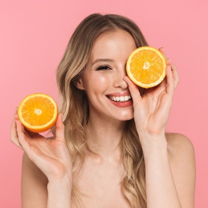 Αισθάνεστε κόπωση; 6 φρούτα της άνοιξης που θα ανεβάσουν τα χαμηλά επίπεδα ενέργειάς σας