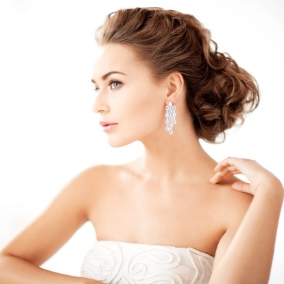 Παντρεύεστε; Μυστικά και θεραπείες που θα συνθέσουν το τέλειο πρόγραμμα ομορφιάς μέχρι τη μεγάλη μέρα