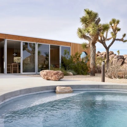 Μια κατοικία στην κοιλάδα Yucca Valley της California μετατρέπεται στο απόλυτο ησυχαστήριο