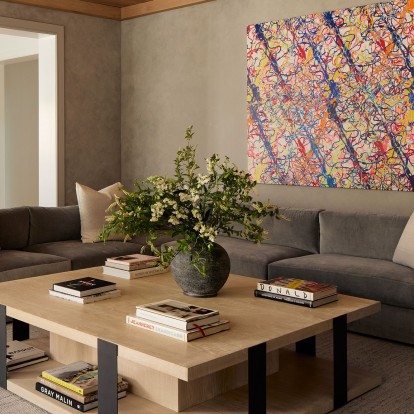 Ένα σπίτι στο Long Island που συνδυάζει υπέροχα τους γήινους με τους funky τόνους