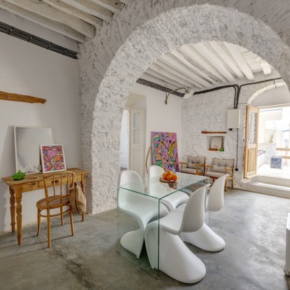 To Syros Art House είναι το ιδανικό νησιώτικο σπίτι που αναβιώνει με σύγχρονο τρόπο