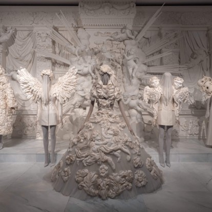 "From the Heart to the Hands: Dolce&Gabbana" - Μία πρωτοποριακή έκθεση στο Μιλάνο με την υπογραφή του θρυλικού fashion duo