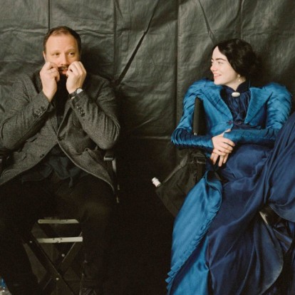 Ο Γιώργος Λάνθιμος κυκλοφορεί για πρώτη φορά ένα φωτογραφικό βιβλίο με τίτλο "Dear God, the Parthenon is still broken"