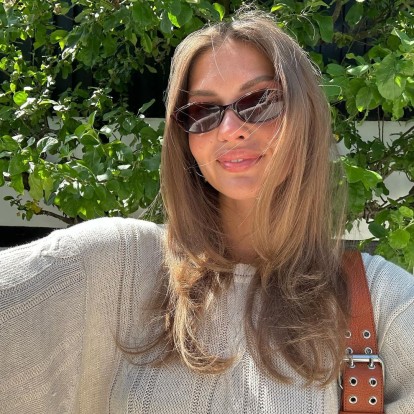 Το nude ρουζ είναι ο πιο φρέσκος τρόπος για να πετύχετε ένα ανοιξιάτικο neutral makeup