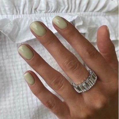 Pistachio nails: Η πιο fresh τάση μανικιούρ για το καλοκαίρι