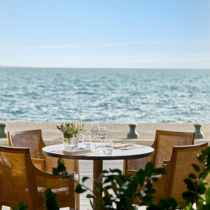 Το boutique hotel στην καρδιά της Θεσσαλονίκης που επαναπροσδιορίζει την έννοια της πολυτελούς φιλοξενίας και κάνει upgrade στις μεσογειακές γεύσεις