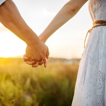 Attachment style: Ποιο είναι το δικό σας και πώς επηρεάζει τη σχέση σας;