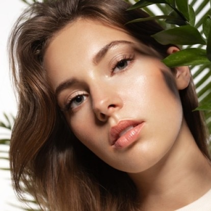 Ρετινόλη: Όσα πρέπει να γνωρίζετε για το πιο πολυσυζητημένο συστατικό ομορφιάς