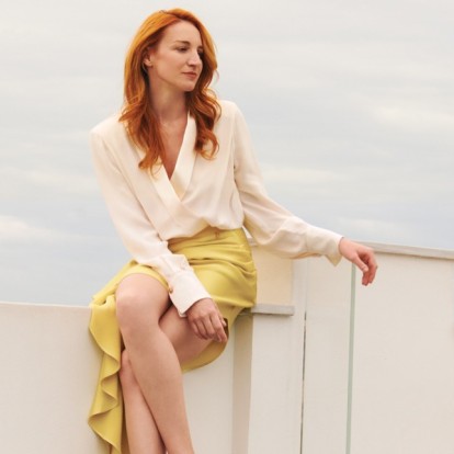 Στεφανία Γουλιώτη: Η πολύπλευρη ηθοποιός που μετακινεί συνειδήσεις σε μία εξομολογητική συνέντευξη 