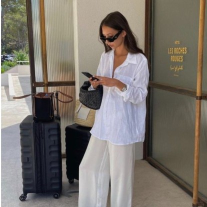 Τα 10 holiday capsule items που μπορείτε εύκολα να χωρέσετε σε ένα carry-on