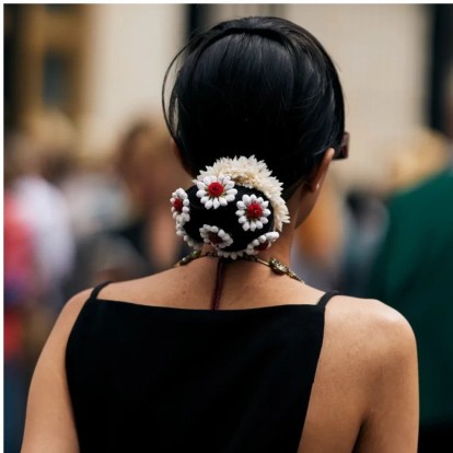 Τα πιο κομψά updos που θαυμάσαμε στο Paris Couture Fashion Week