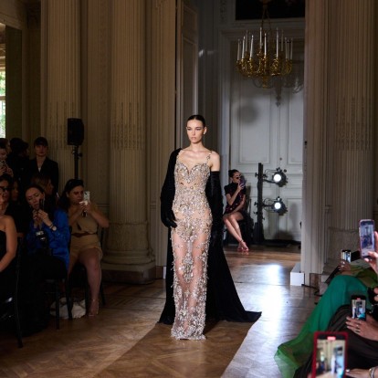 Η συλλογή Υψηλής Ραπτικής του Zuhair Murad αποτέλεσε άλλη μία λαμπερή προσθήκη στην καλλιτεχνική πορεία του σχεδιαστή