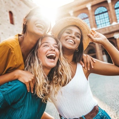 Αυτά τα 3 ζώδια προβλέπεται να έχουν το πιο happy καλοκαίρι